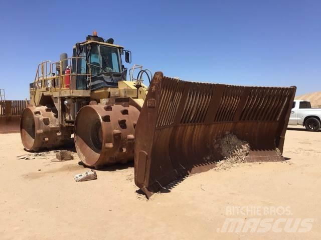 CAT 836G Compactoare sol