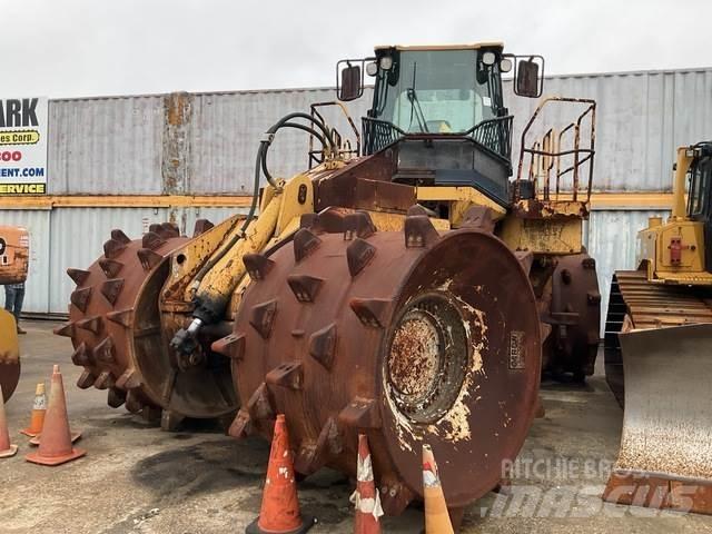 CAT 836G Compactoare sol