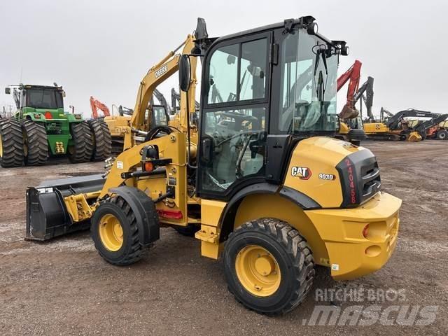 CAT 903D Incarcator pe pneuri