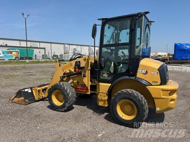 CAT 903D Incarcator pe pneuri