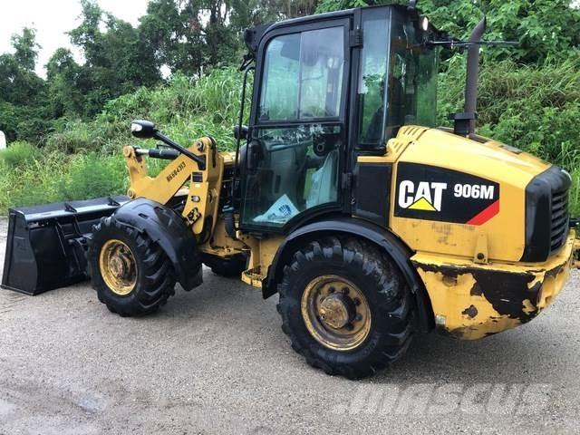 CAT 906M Incarcator pe pneuri