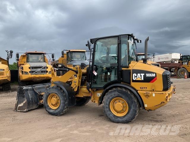 CAT 906M Incarcator pe pneuri