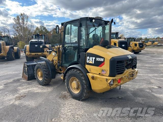 CAT 906M Incarcator pe pneuri