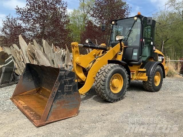 CAT 907H Incarcator pe pneuri