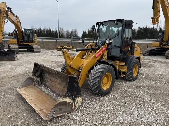 CAT 908 Incarcator pe pneuri
