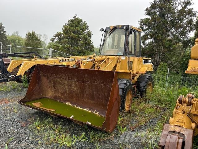 CAT 910F Incarcator pe pneuri