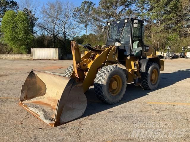CAT 918M Incarcator pe pneuri