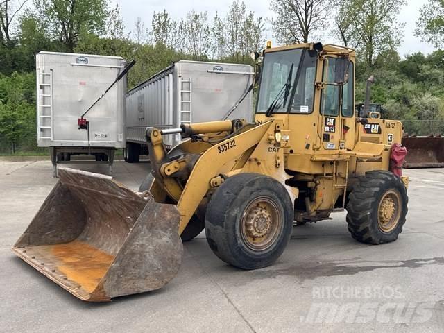 CAT 926 Incarcator pe pneuri