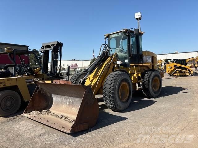 CAT 930G Incarcator pe pneuri