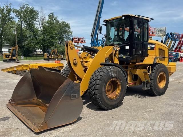CAT 930M Incarcator pe pneuri