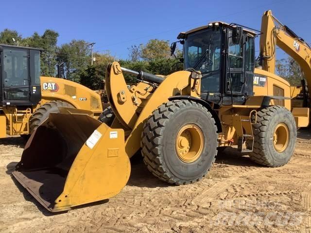 CAT 938M Incarcator pe pneuri