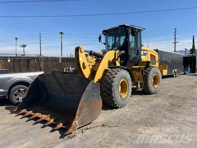 CAT 938M Incarcator pe pneuri