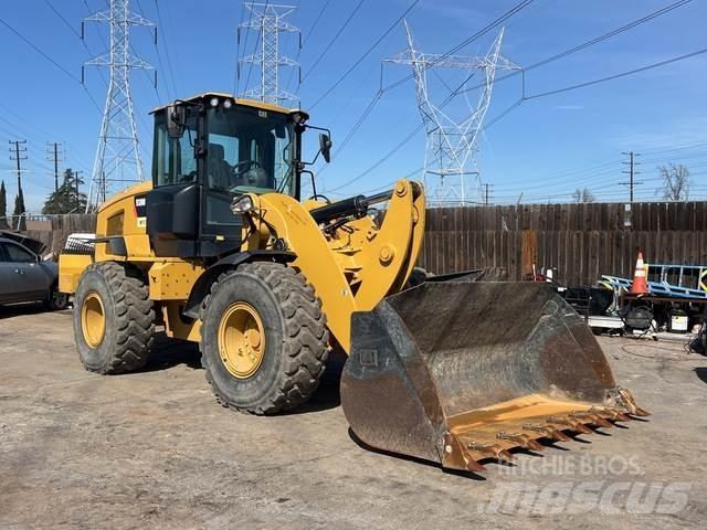 CAT 938M Incarcator pe pneuri