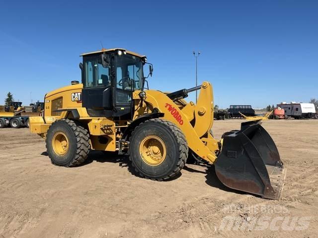 CAT 938M Incarcator pe pneuri