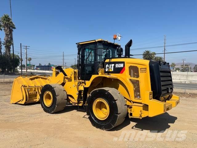 CAT 950M Incarcator pe pneuri