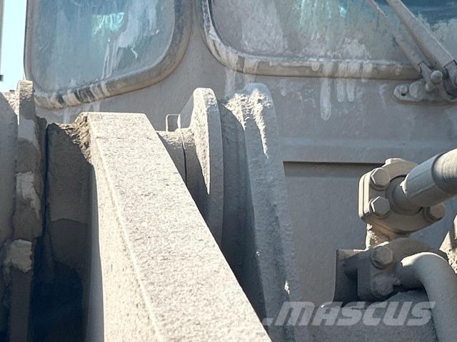 CAT 966D Incarcator pe pneuri