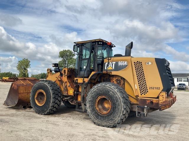 CAT 966K Incarcator pe pneuri