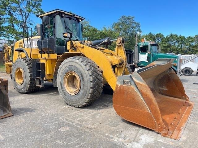 CAT 966K Incarcator pe pneuri