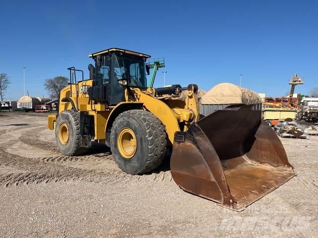 CAT 966M Incarcator pe pneuri