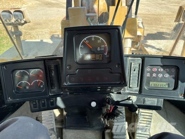 CAT 988G Incarcator pe pneuri