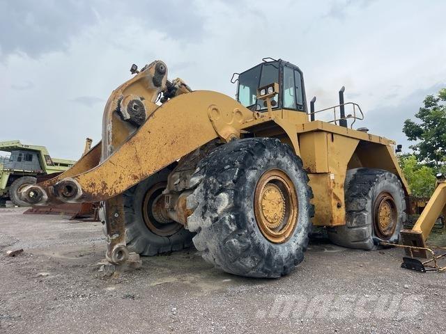 CAT 990 Incarcator pe pneuri