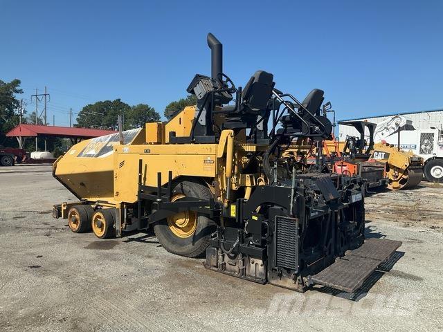 CAT AP-600D Pavatoare asfalt