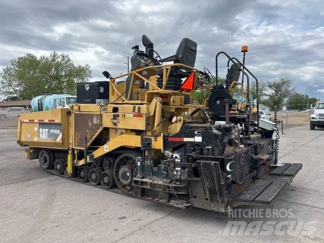 CAT AP1055D Pavatoare asfalt