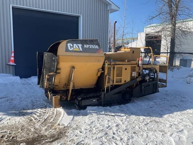 CAT AP255E Pavatoare asfalt