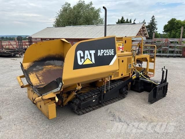 CAT AP255E Pavatoare asfalt
