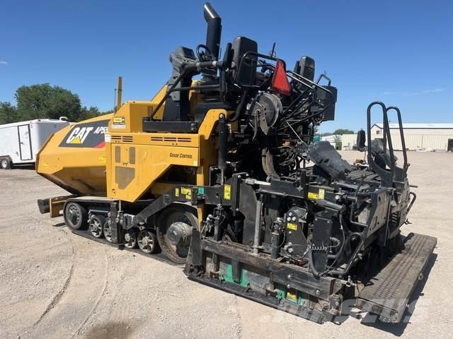 CAT AP555F Pavatoare asfalt