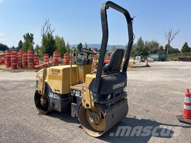 CAT CB-214E Cilindri compactori dubli