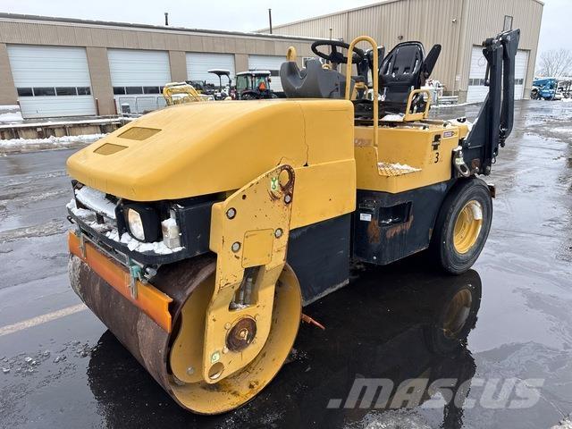 CAT CB-335E Cilindri compactori micsti