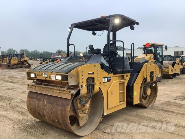 CAT CB10 Cilindri compactori dubli