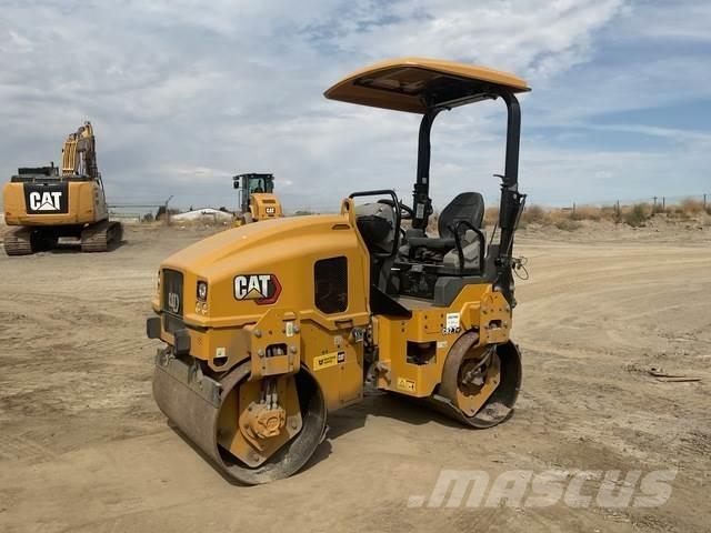 CAT CB2.7GC Cilindri compactori dubli