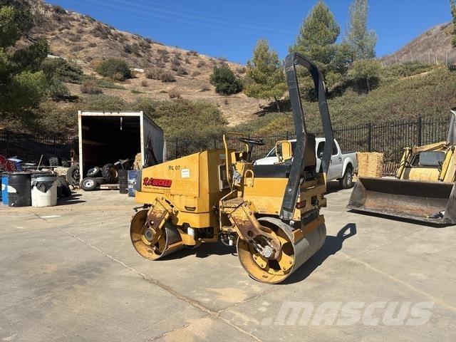 CAT CB224C Cilindri compactori dubli
