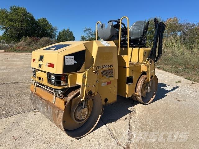 CAT CB24 Cilindri compactori dubli