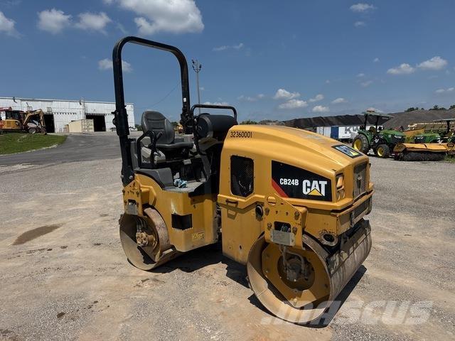 CAT CB24B Cilindri compactori dubli