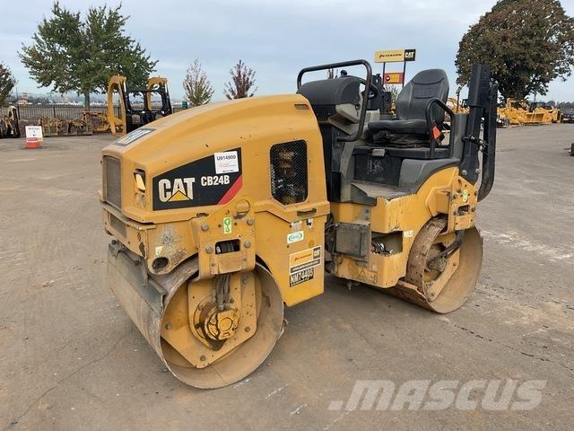 CAT CB24B Cilindri compactori dubli