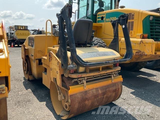 CAT CB34 Cilindri compactori dubli