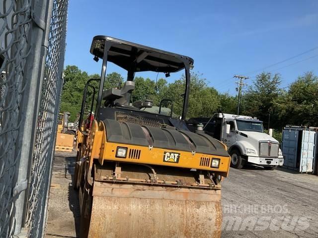 CAT CB44B Cilindri compactori dubli