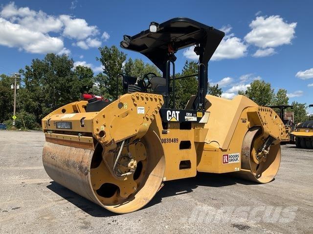 CAT CB54 Cilindri compactori dubli