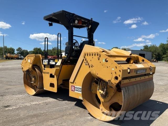 CAT CB54 Cilindri compactori dubli