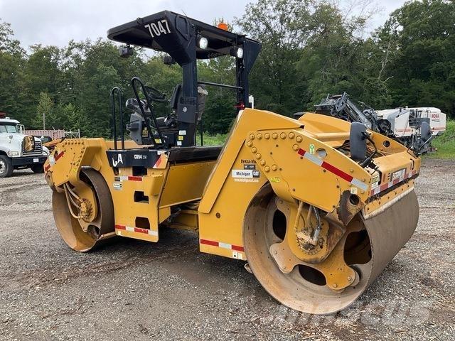 CAT CB54 Cilindri compactori dubli