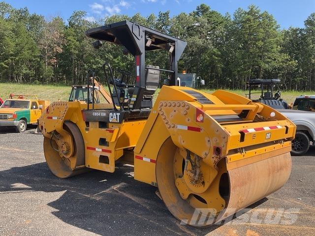 CAT CB54XW Cilindri compactori dubli