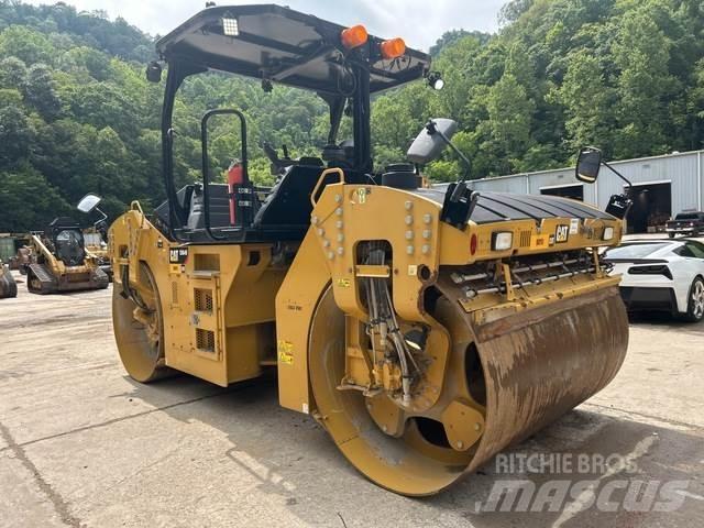 CAT CB64B Cilindri compactori dubli