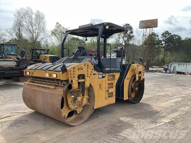 CAT CB66B Cilindri compactori dubli