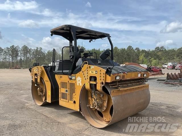 CAT CG64B Cilindri compactori dubli