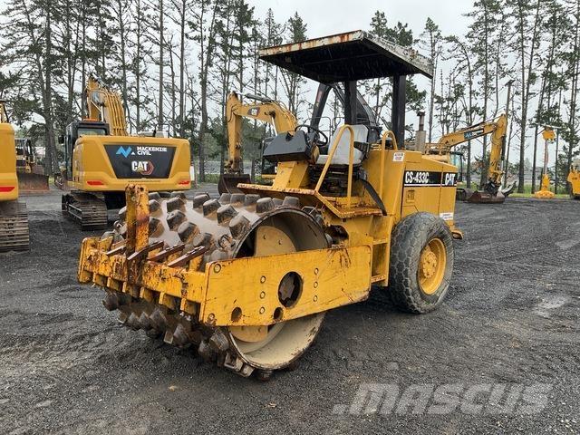 CAT CS433C Compactoare monocilindrice