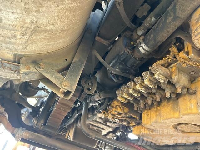 CAT CT660 Camion cu incarcator