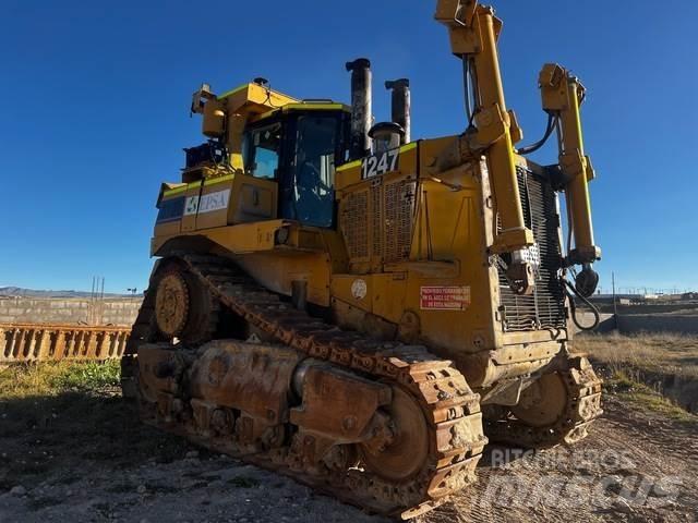 CAT D10T Buldozere pe senile